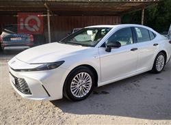 تۆیۆتا کامری